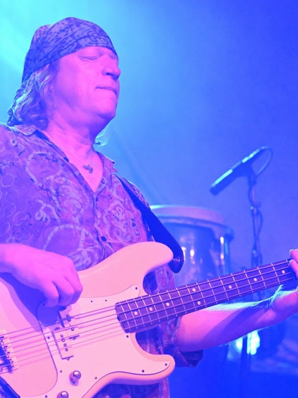 Daniel Chariatte, basse